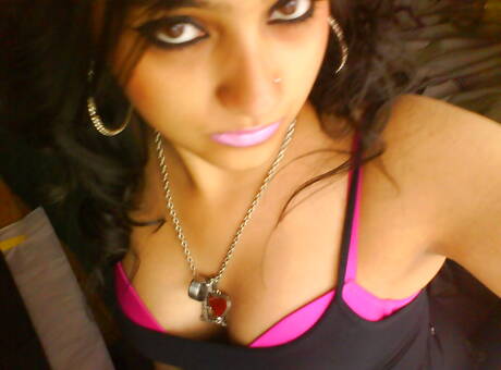 Fuck My Indian GF are pleased to offer you a free pics featuring Indian Babe in boy-girl scene