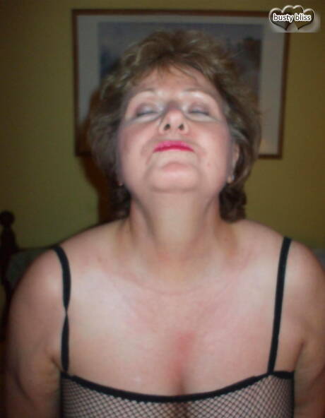 TAC Amateurs offers a xxx picture gallery with Busty Bliss in hardcore fuck action